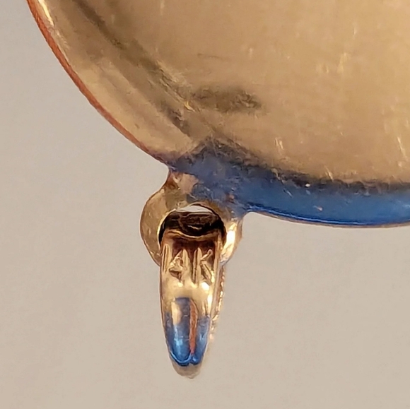 Vintage 14k Yellow Gold Oval Hand Engraved Locket Box Chain Necklace - Picture 7 of 10